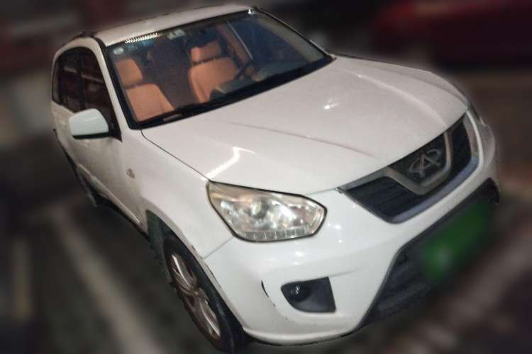 Used Chery Tiggo 2012 Elite Edition 1.6L Manual Comfort DVVT Front Right 45 Deg