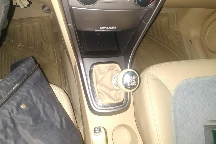 Used Chery Tiggo 2012 Elite Edition 1.6L Manual Luxury DVVT Model Gear Lever