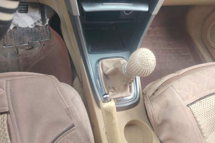 Used Chery Tiggo 2012 Elite Edition 1.6L Manual Comfort DVVT Gear Lever