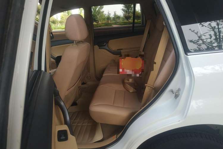 Used Chery Tiggo 2012 Elite Edition Facelift 1.6L Manual Comfort DVVT Interior 4