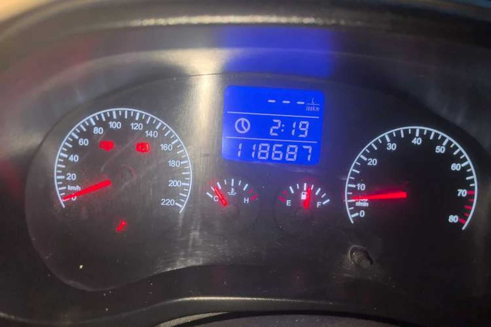 Used Chery Tiggo 2012 Elite Edition 1.6L Manual Comfort DVVT Odometer Close Up