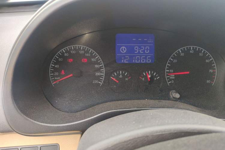 Used Chery Tiggo 2012 Elite Edition 1.6L Manual Comfort DVVT Odometer Close Up