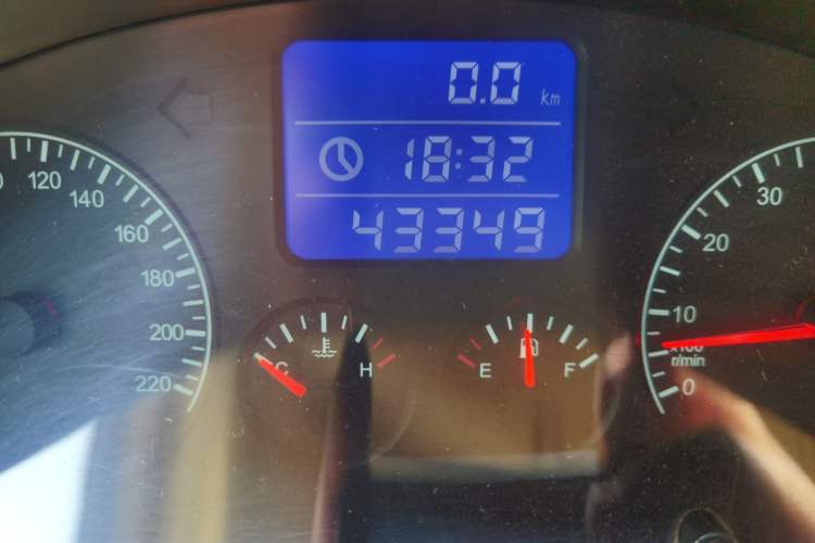 Used Chery Tiggo 2012 Elite Edition 1.6L Manual Comfort DVVT Odometer Close Up