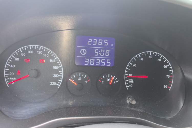 Used Chery Tiggo 2012 Classic Edition 1.6L Manual Comfort Model Odometer Close Up