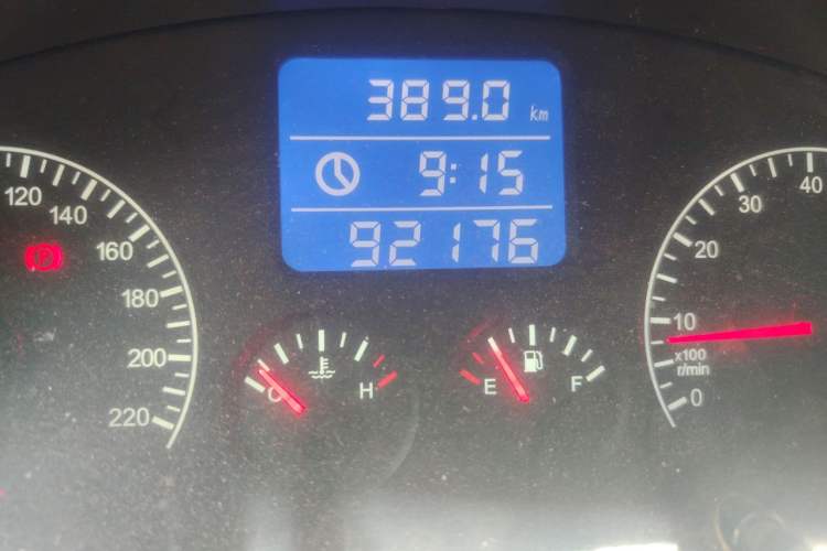 Used Chery Tiggo 2012 Elite Edition 1.6L Manual Comfort DVVT Odometer Close Up