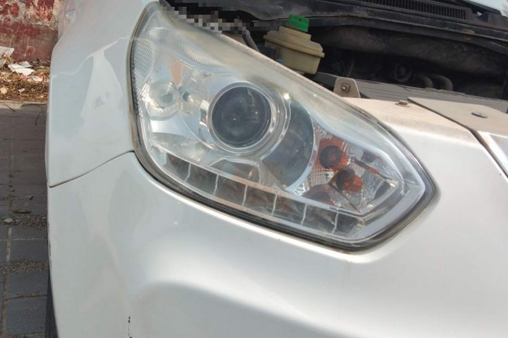 Used Chery Tiggo 2012 Elite Edition 1.6L Manual Comfort DVVT Right Front Headlight