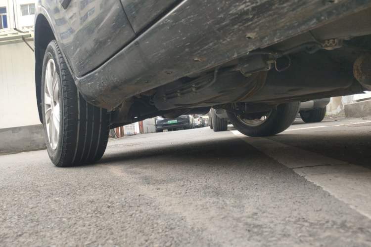 Used Chery Tiggo 2013 1.6L Manual New Year Edition DVVT Chassis Front Right