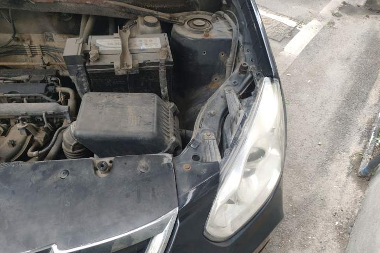 Used Chery Tiggo 2013 1.6L Manual New Year Edition DVVT Engine Bay Left