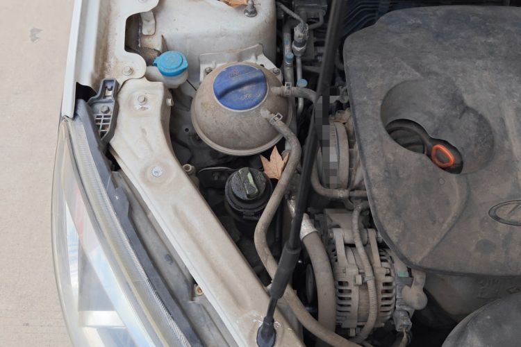 Used Chery Tiggo  Engine Bay Right