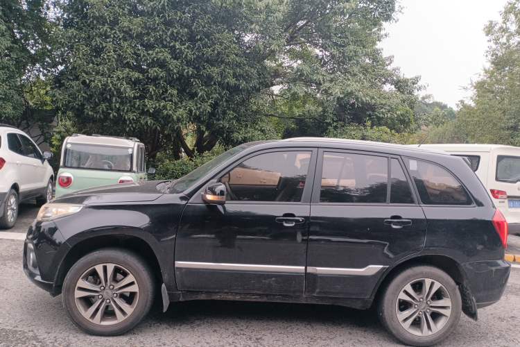 Used Chery Tiggo 3 2014 1.6L Manual Zhishang Edition Exterior 3
