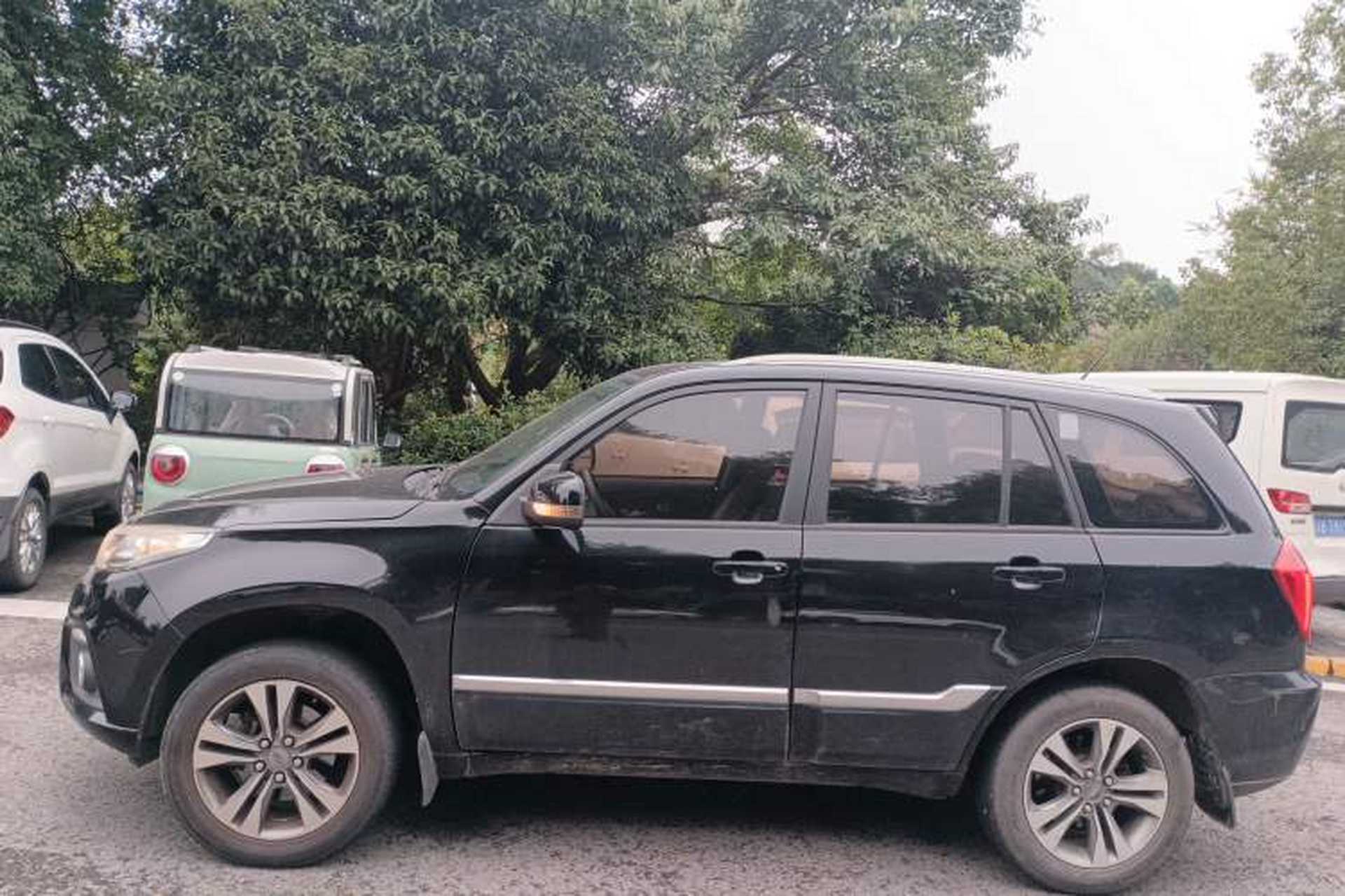 Used Chery Tiggo 3 2014 1.6L Manual Zhishang Edition Exterior 3