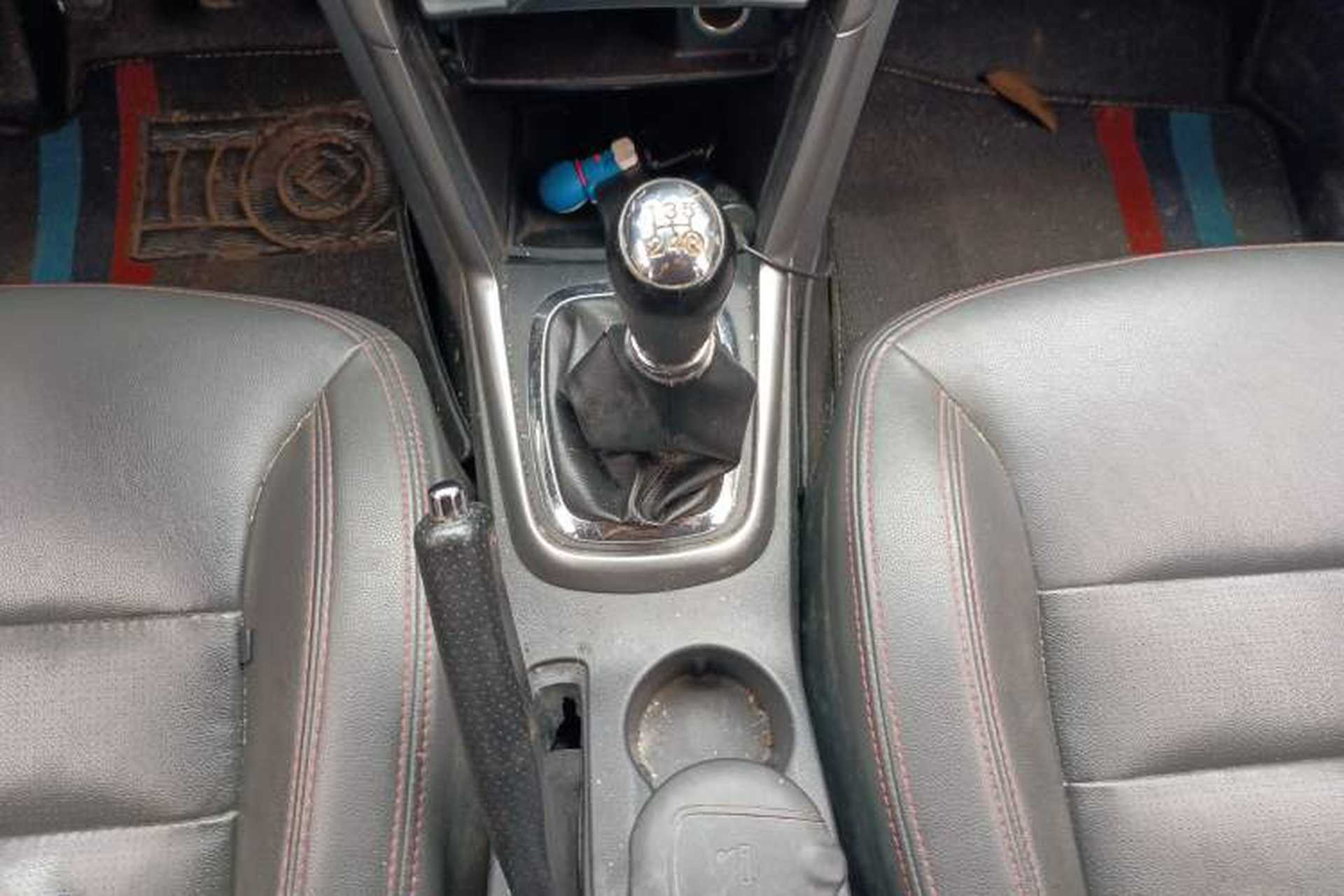Used Chery Tiggo 3 2014 1.6L Manual Zhishang Edition Gear Lever