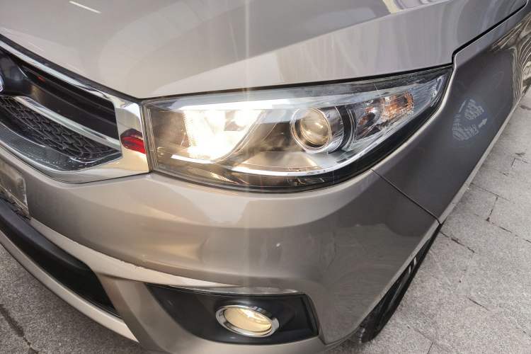 Used Chery Tiggo 3 2014 1.6L CVT ZhiShang Edition Left Front Headlight
