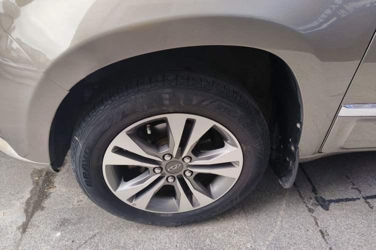Used Chery Tiggo 3 2014 1.6L CVT ZhiShang Edition Left Front Wheel Hub