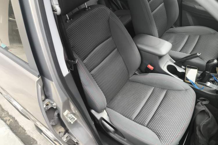Used Chery Tiggo 3 2016 1.6L Manual Fashion Edition Right Front Seat