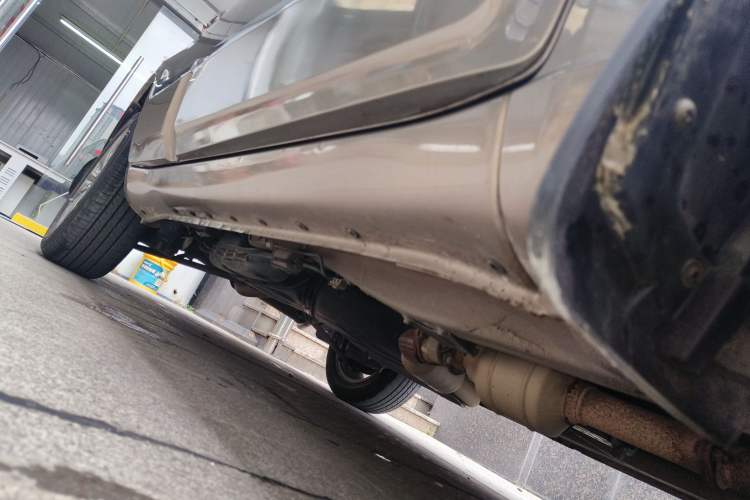 Used Chery Tiggo 3 2014 1.6L CVT ZhiShang Edition Right Side Sill