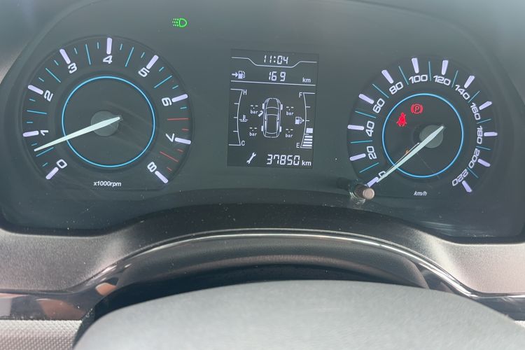 Used Chery Tiggo 3 2016 1.6L Manual ZhiShang Edition Odometer Close Up