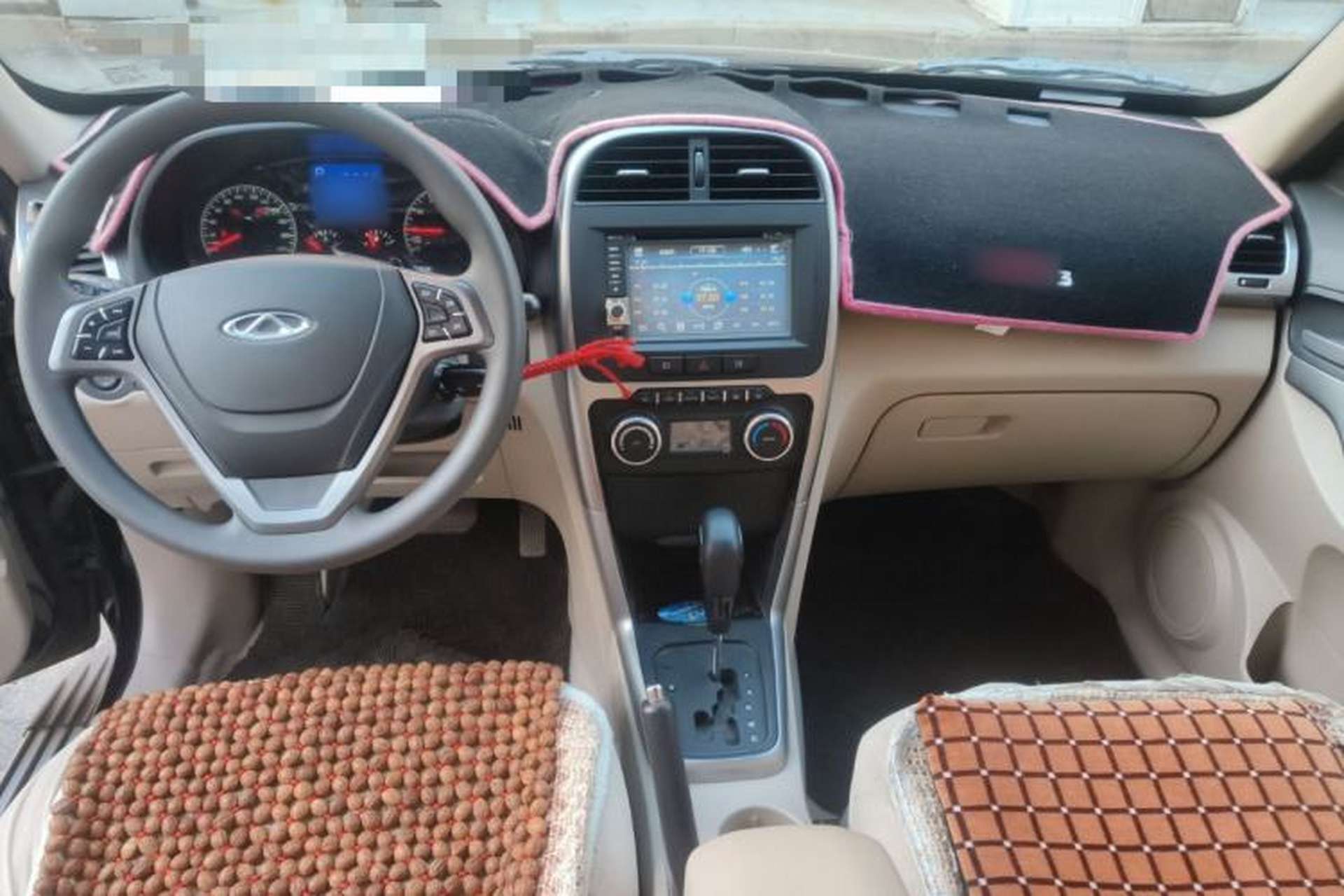 Used Chery Tiggo 3 2014 1.6L CVT ZhiShang Edition Center Console