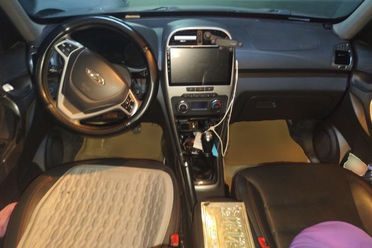 Used Chery Tiggo 3 2014 1.6L Manual Zhishang Edition Center Console