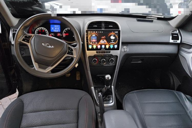 Used Chery Tiggo 3 2014 1.6L Manual Fashion Edition Center Console