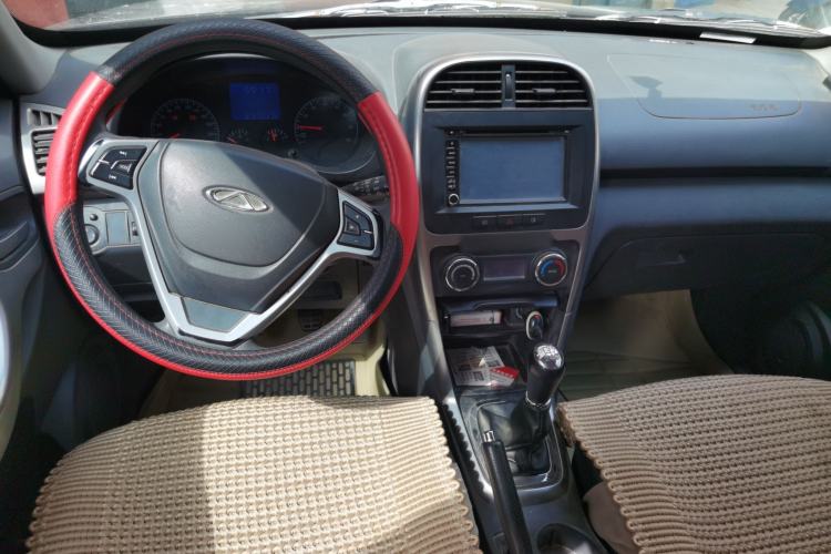 Used Chery Tiggo 3 2014 1.6L Manual Zhishang Edition Center Console