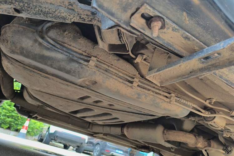 Used Chery Tiggo 3 2014 1.6L Manual Zhishang Edition Chassis Rear Right