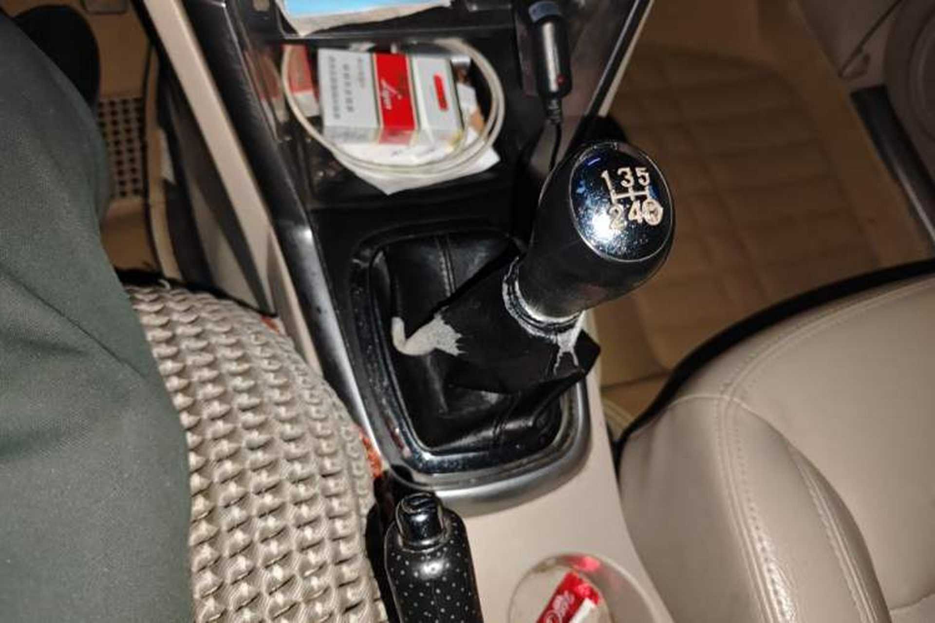 Used Chery Tiggo 3 2014 1.6L Manual Zhishang Edition Gear Lever