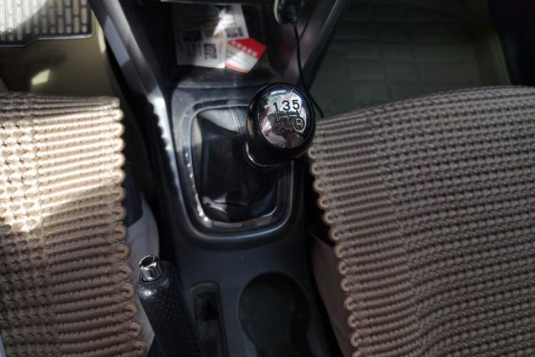 Used Chery Tiggo 3 2014 1.6L Manual Zhishang Edition Gear Lever