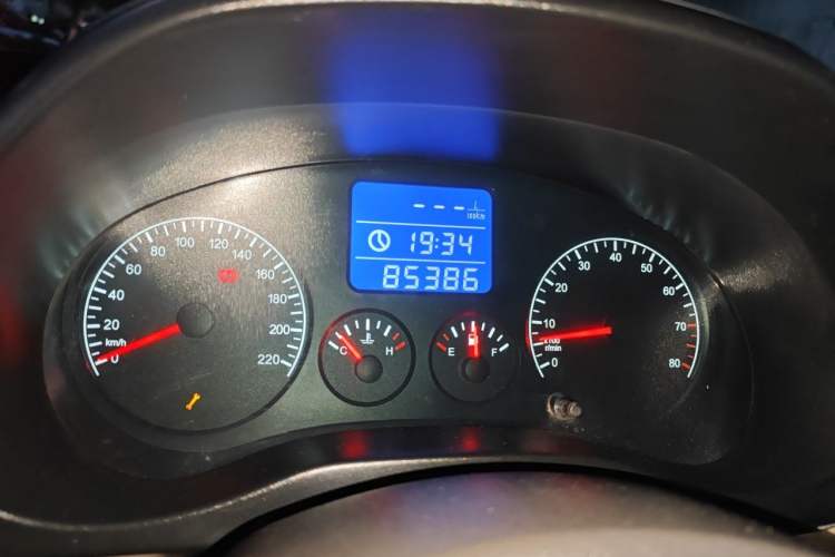 Used Chery Tiggo 3 2014 1.6L Manual Zhishang Edition Odometer Close Up