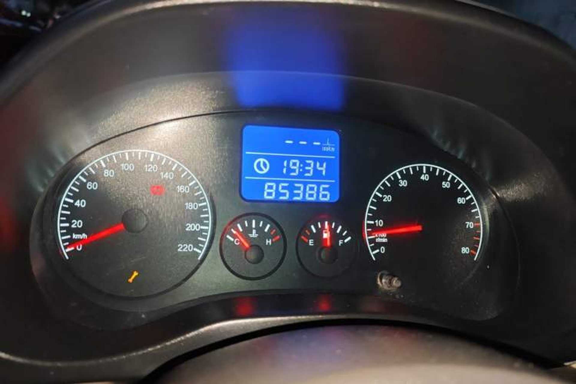 Used Chery Tiggo 3 2014 1.6L Manual Zhishang Edition Odometer Close Up