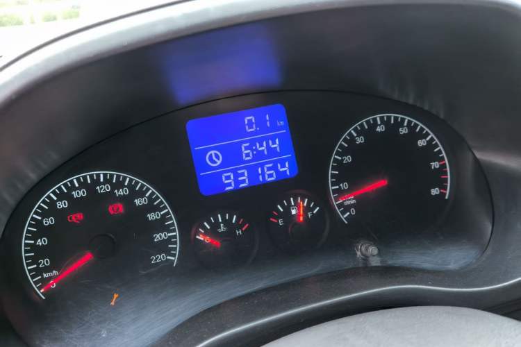 Used Chery Tiggo 3 2014 1.6L Manual Zhishang Edition Odometer Close Up
