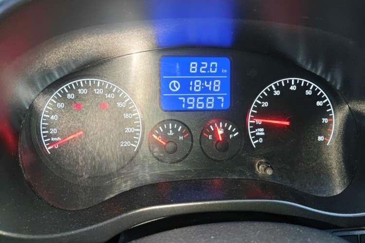 Used Chery Tiggo 3 2014 1.6L Manual Fashion Edition Odometer Close Up