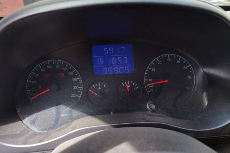 Used Chery Tiggo 3 2014 1.6L Manual Zhishang Edition Odometer Close Up