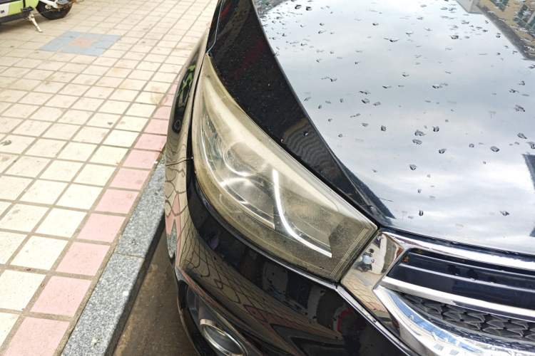 Used Chery Tiggo 3 2014 Magic Edition 1.6L Manual Smart Version Right Front Headlight