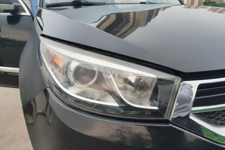 Used Chery Tiggo 3 2014 1.6L Manual Zhishang Edition Right Front Headlight