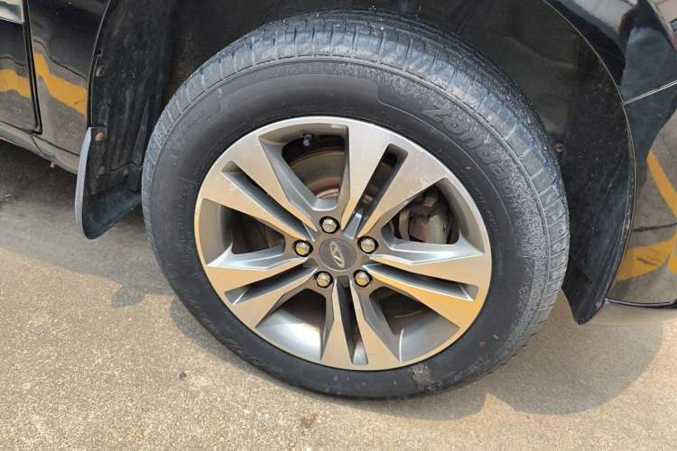 Used Chery Tiggo 3 2014 1.6L Manual Zhishang Edition Right Front Wheel Hub