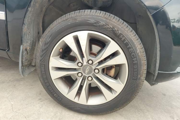Used Chery Tiggo 3 2014 1.6L Manual Zhishang Edition Right Front Wheel Hub