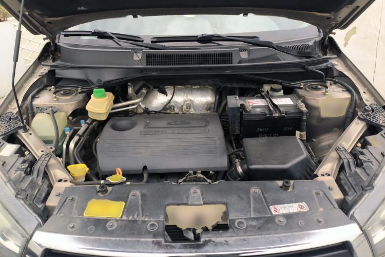 Used Chery Tiggo 3 2014 1.6L Manual Zhishang Edition Engine Bay