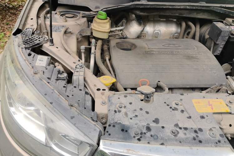 Used Chery Tiggo 3 2014 1.6L Manual Zhishang Edition Engine Bay Right