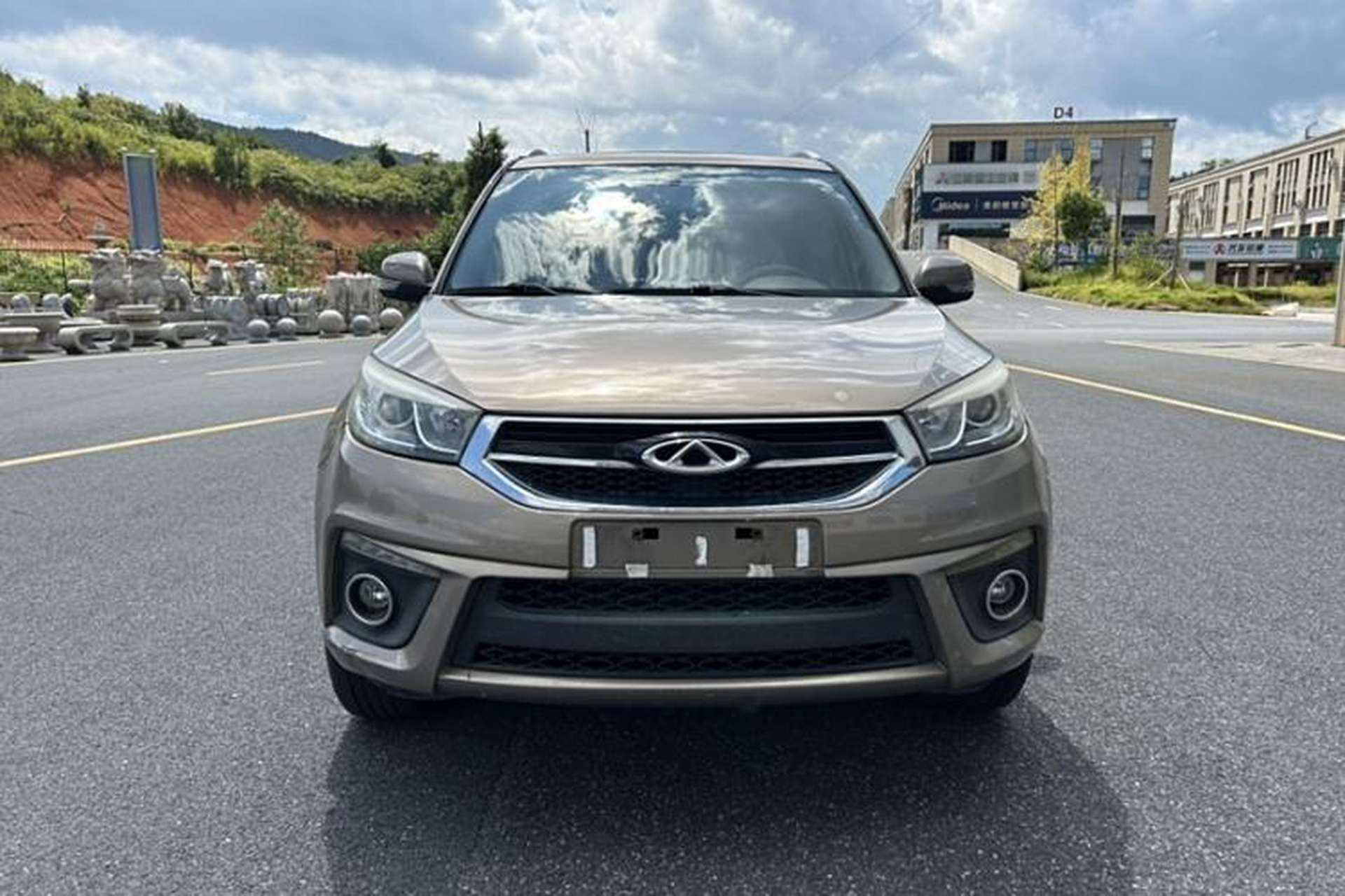 Used Chery Tiggo 3 2014 1.6L Manual Zhishang Edition Exterior 1