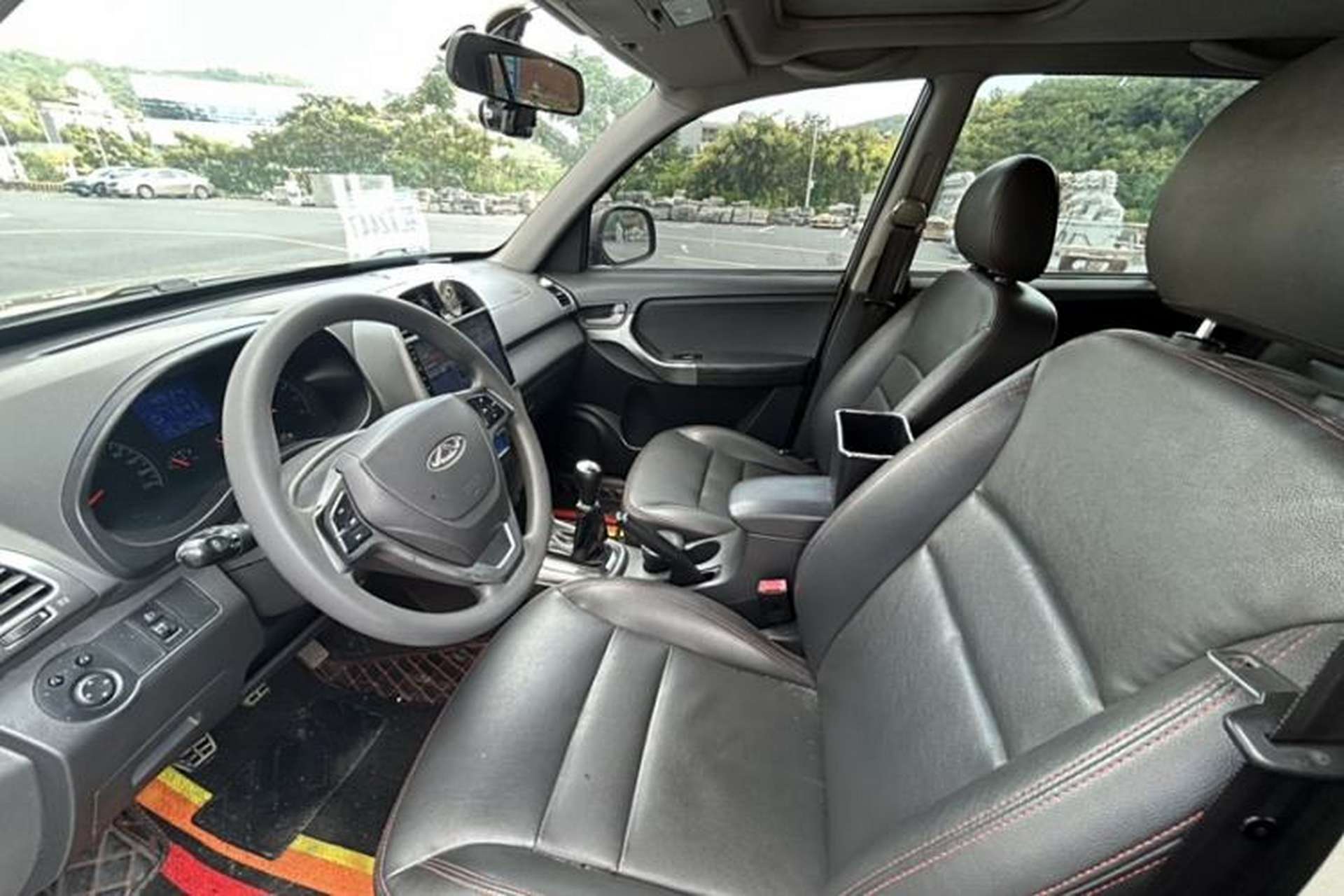 Used Chery Tiggo 3 2014 1.6L Manual Zhishang Edition Interior 2