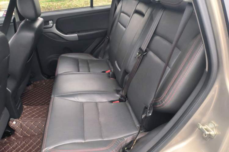 Used Chery Tiggo 3 2014 1.6L Manual Zhishang Edition Interior 4