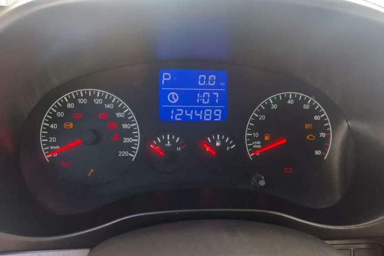 Used Chery Tiggo 3 2014 1.6L CVT ZhiShang Edition Odometer Close Up
