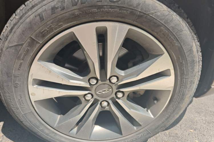 Used Chery Tiggo 3 2014 1.6L CVT ZhiShang Edition Right Front Wheel Hub