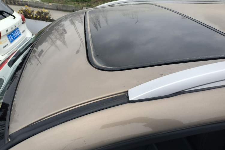 Used Chery Tiggo 3 2014 1.6L Manual Zhishang Edition Roof