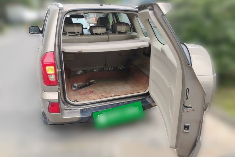 Used Chery Tiggo 3 2014 1.6L Manual Zhishang Edition Trunk