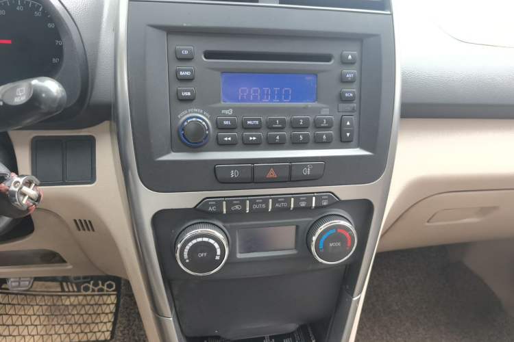 Used Chery Tiggo 3 2014 1.6L Manual Zhishang Edition Audio And AC Panel
