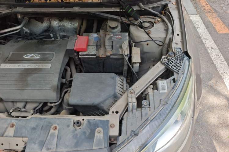 Used Chery Tiggo 3 2014 1.6L CVT ZhiShang Edition Engine Bay Left