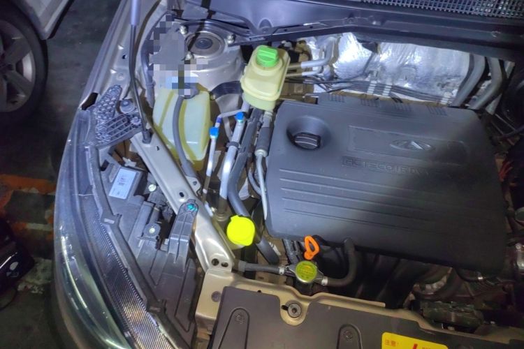 Used Chery Tiggo 3 2014 1.6L Manual Zhishang Edition Engine Bay Right