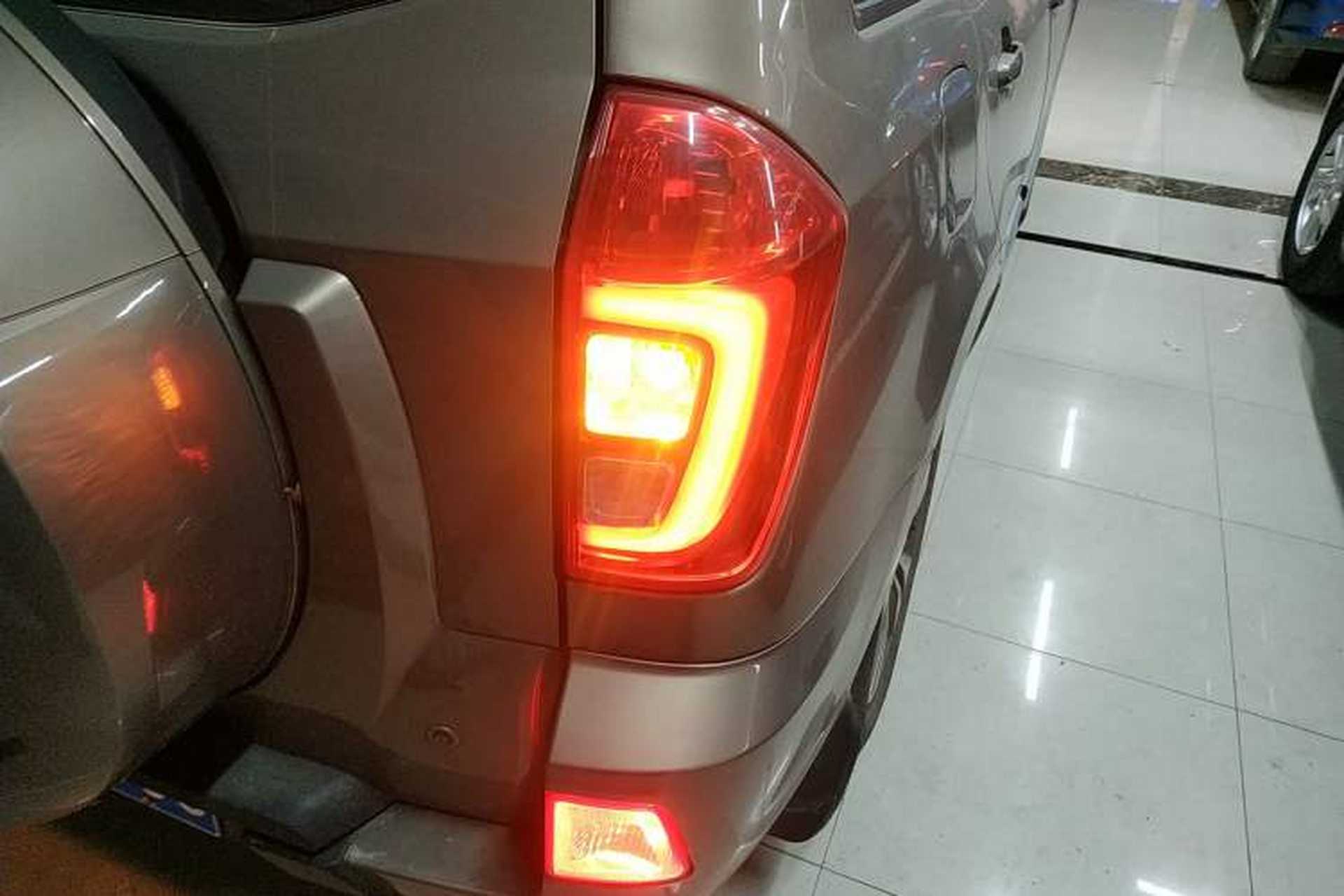 Used Chery Tiggo 3 2014 1.6L Manual Zhishang Edition Exterior 6